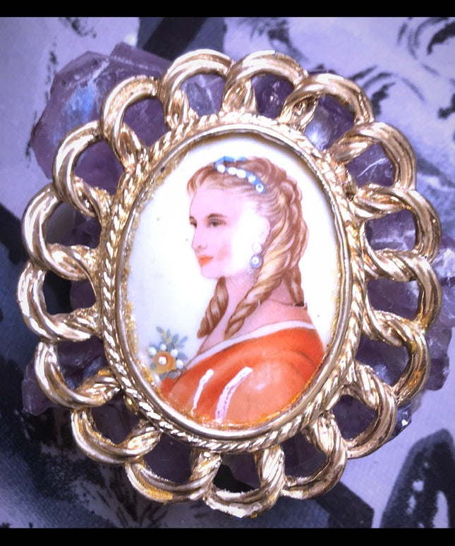 Vintage Limoges France large ceramic cameo brooch