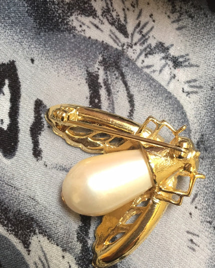 VTG crystal gold faux pearl bug fly brooch