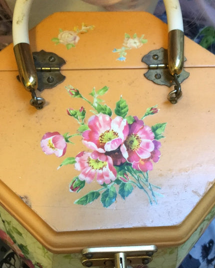 Vintage Wood Box purse flowers soo cute!!