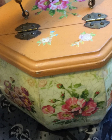 Vintage Wood Box purse flowers soo cute!!