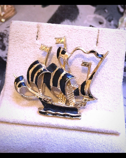 VTG sailing ship Nordic gold tone brooch nautical