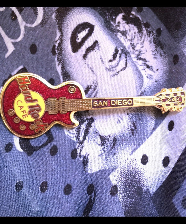 Hard Rock Cafe San Diego Guitar brooch