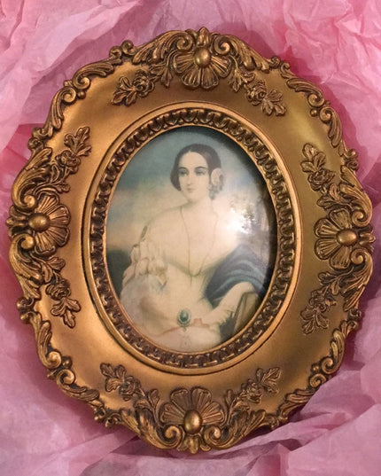 Vintage Cameo creations framed picture