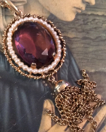 Vintage purple crystal Gold tone pendant necklace