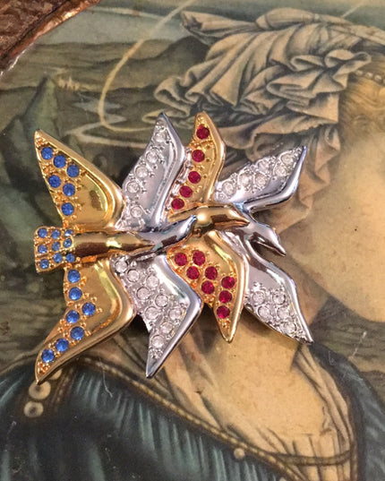 Vintage Swarovski (swan) crystal bird brooch