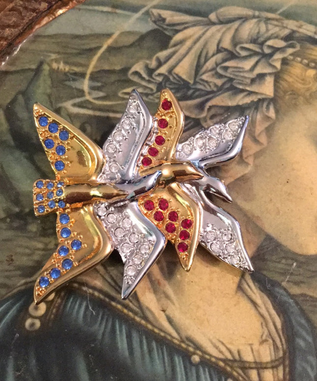 Vintage Swarovski (swan) crystal bird brooch
