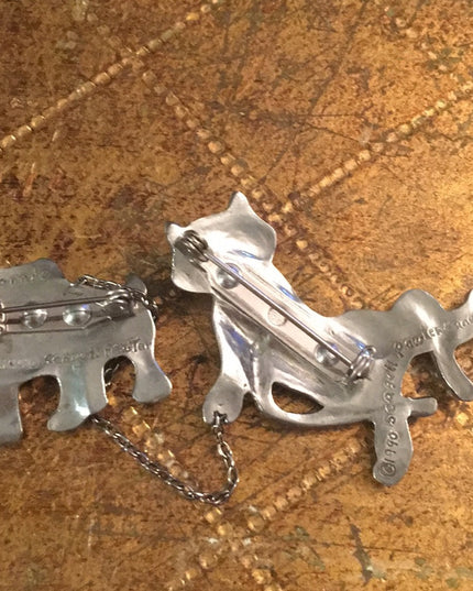 Pewter Cat & Dog sweater brooch clip 1990