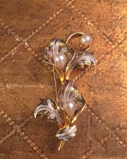 VTG flower Gold Spain Damascene Faux pearl brooch