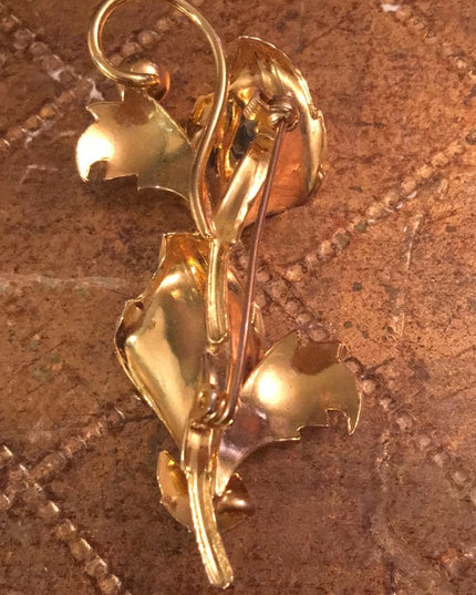 VTG flower Gold Spain Damascene Faux pearl brooch