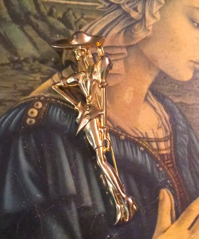 Gold tone Classy fancy lady brooch