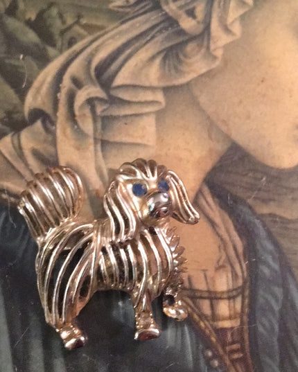 Vintage gold tone dog brooch