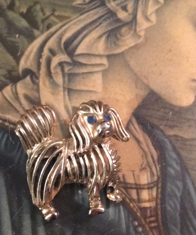 Vintage gold tone dog brooch