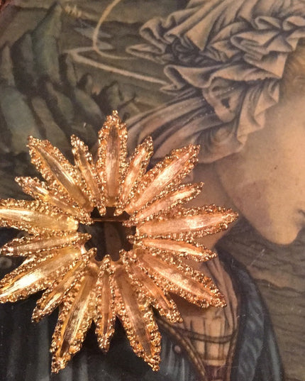 Vintage gold tone Starburst large Avon Brooch