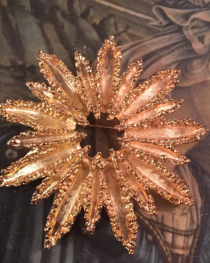 Vintage gold tone Starburst large Avon Brooch