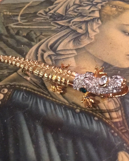 Vintage crystal gold tone aligator brooch