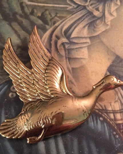 Vintage bird Pheasant gold tone brooch