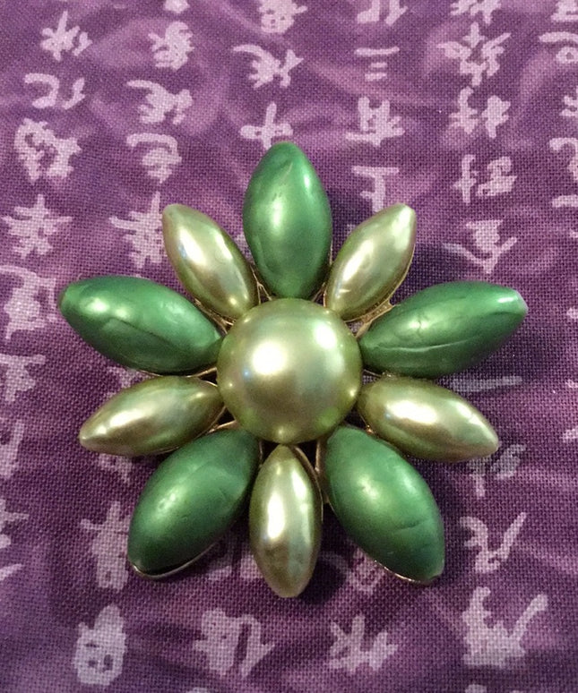 VIntage green faux pearl  flower brooch 1960s