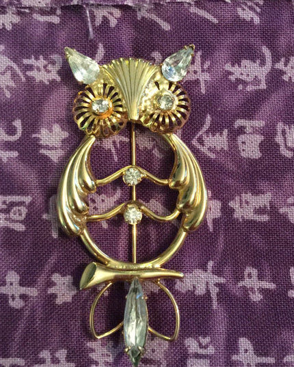 Gold tone rhinestone OWL brooch