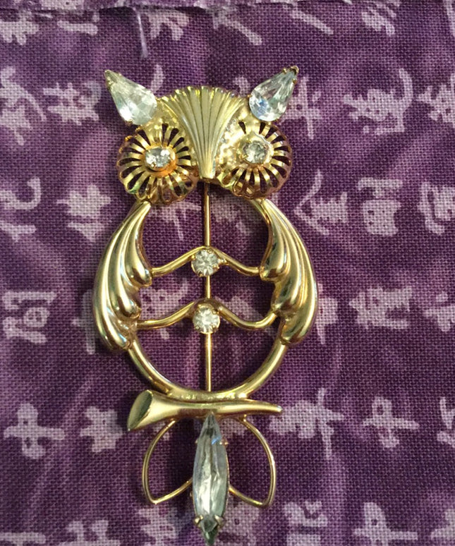 Gold tone rhinestone OWL brooch