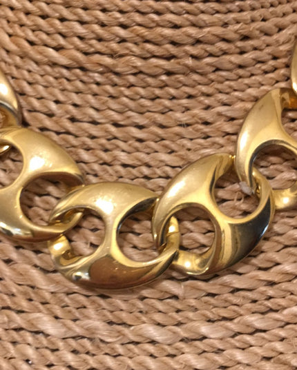 Chunky gold tone 1980s link choker necklace VTG