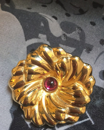 Vintage Chunky Gold Swarovski (swan) earrings