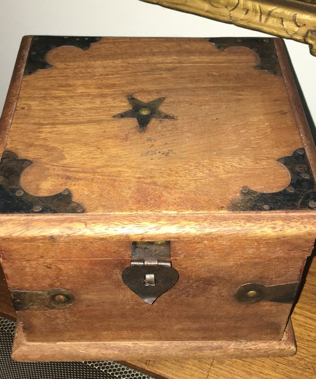 Antique Wood box with metal star Beauty!