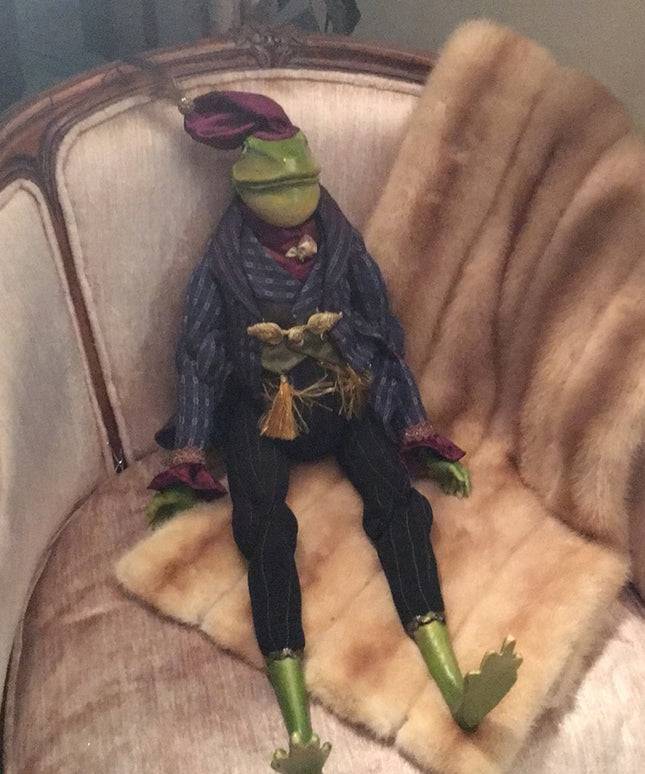 Katherines Collection Royal Frog 27”