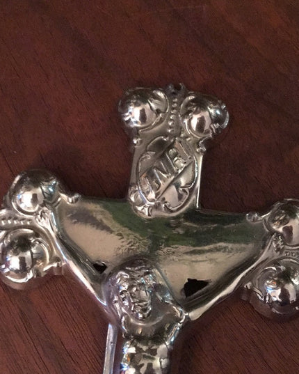 Vintage solid metal silver finish crucifix