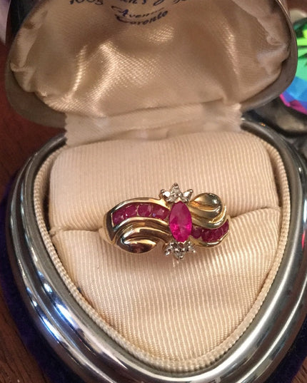 10k gold Ruby Diamond ring Beauty!
