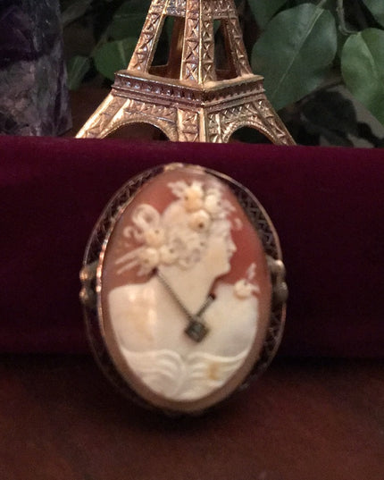 Victoria Antique 14k Gold Cameo W Diamond handcarved