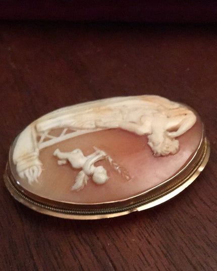 Antique Victorian 14k Gold Angel Cameo Brooch