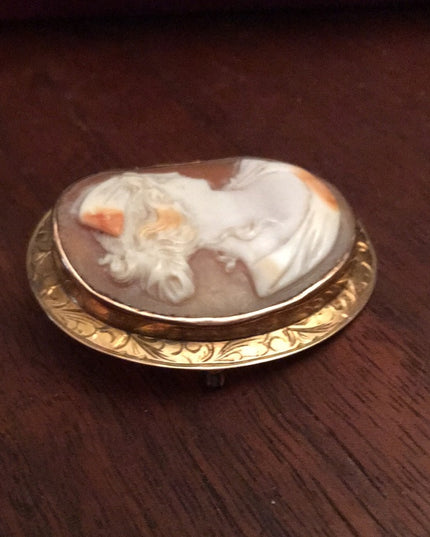 Antique Victorian 10k Cameo brooch Beauty!