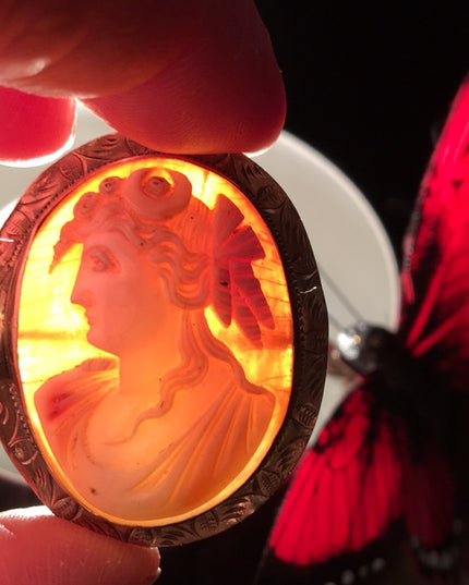 Victorian Antique 10k Gold Cameo Hand carved shell