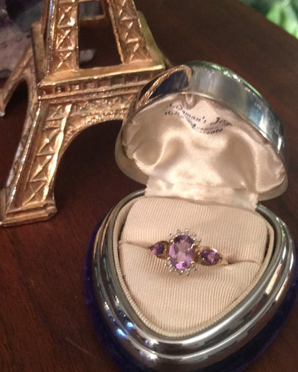 10k Gold Diamond & Amethys ring beautiful
