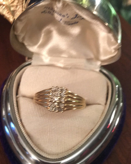 14k Gold Diamond ring w/appraisal beauty’