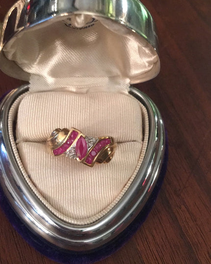 10k Gold diamond & Ruby ring w/appraisal