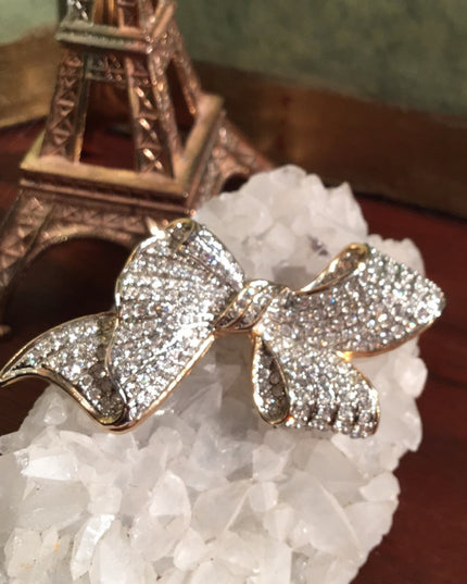 VTG gold tone rhinestone bow brooch