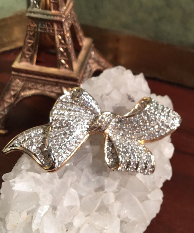 VTG gold tone rhinestone bow brooch