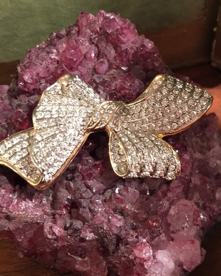 VTG gold tone rhinestone bow brooch