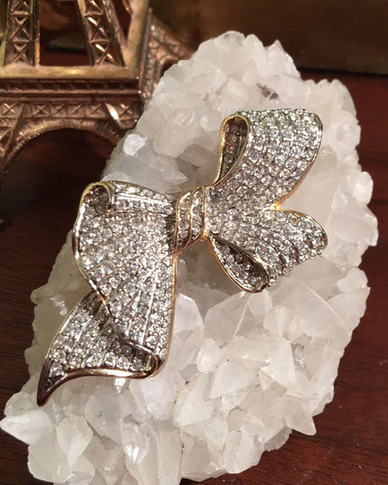 VTG gold tone rhinestone bow brooch