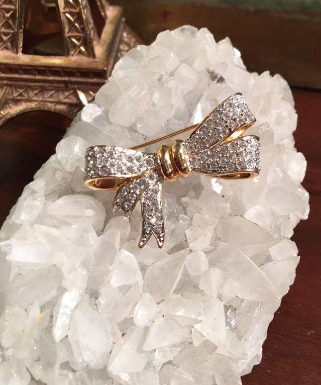 VTG Krememtz Gold rhinestone crystal brooch