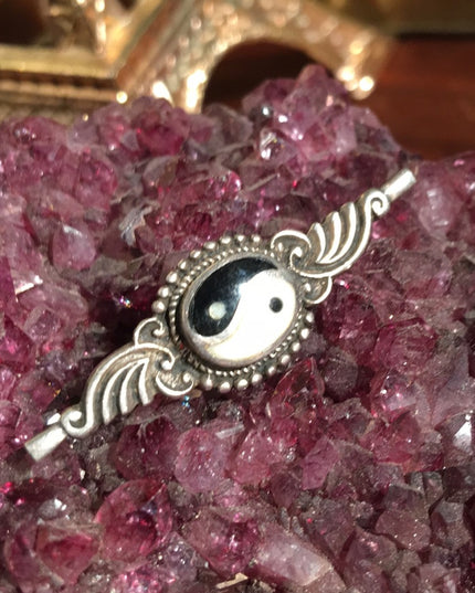 Vintage sterling silver yin yang bar brooch