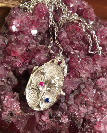 Vintage 1960s Sterling rhodium flower locket
