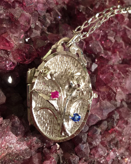 Vintage 1960s Sterling rhodium flower locket