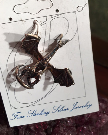 Vintage Sterling silver Peter stone Dragon pendant
