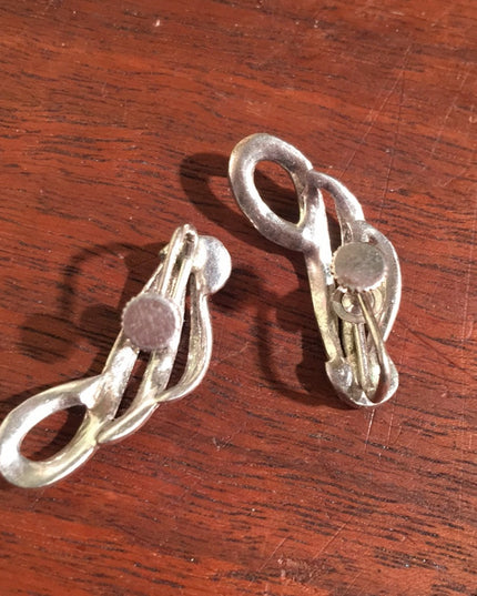 VTG  silver marcasite Screw back earrings