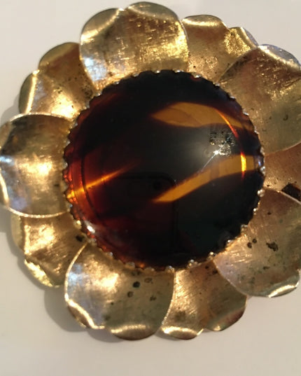 Vintage resin gold 1960s Flower brooch