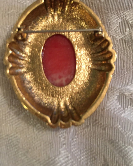 Vintage Cameo faux pearl gold metal brooch