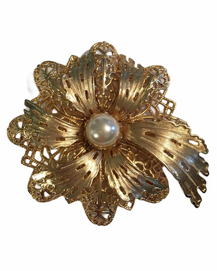 Vintage Gold faux pearl chunky 1960s flower brooch