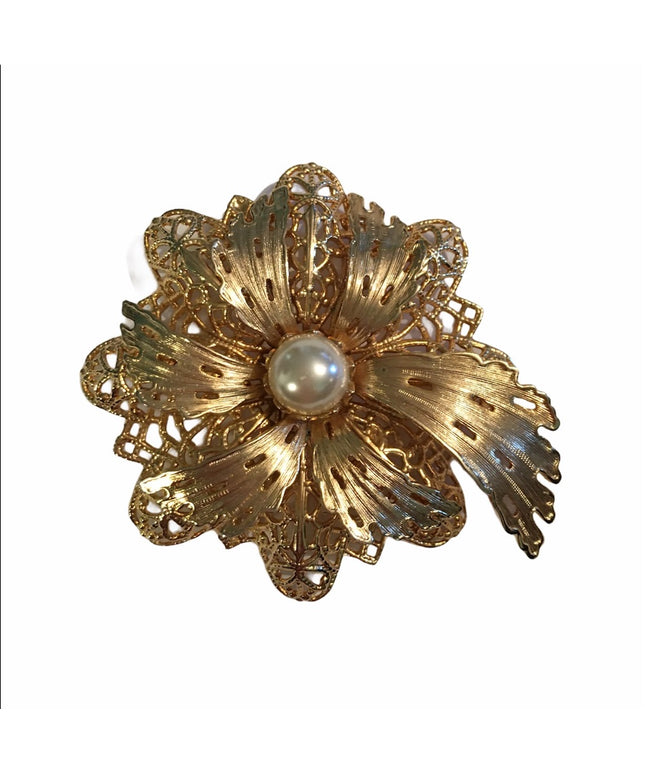 Vintage Gold faux pearl chunky 1960s flower brooch